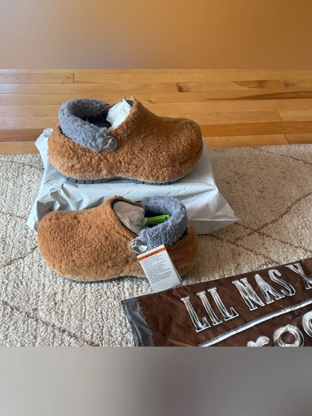 Lil Nas X x Crocs Mega Crush Brown Sherpa Clogs M5 W7 NWT 209508-088